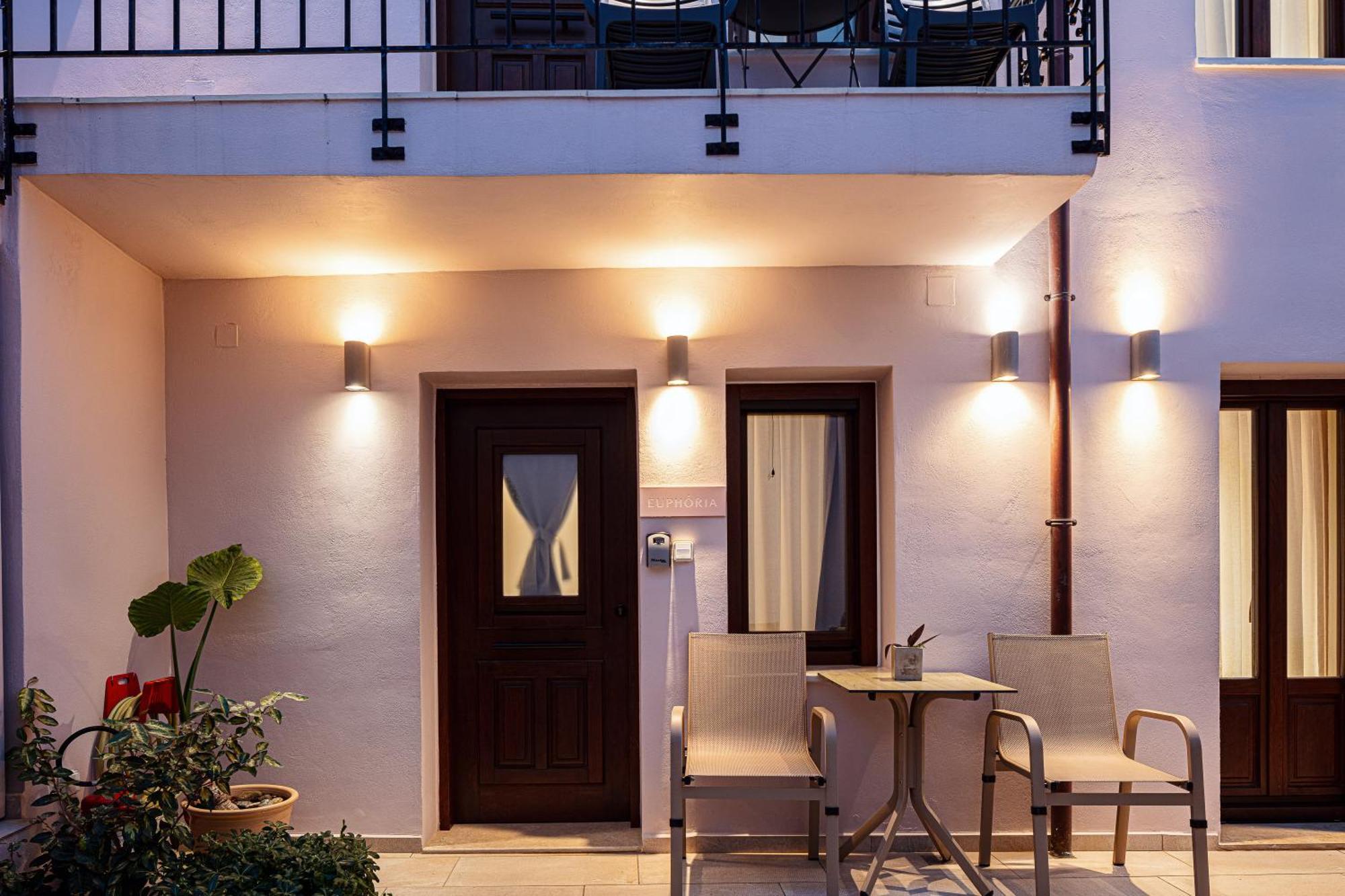 Philikon Luxury Suites Rethymno  Bagian luar foto