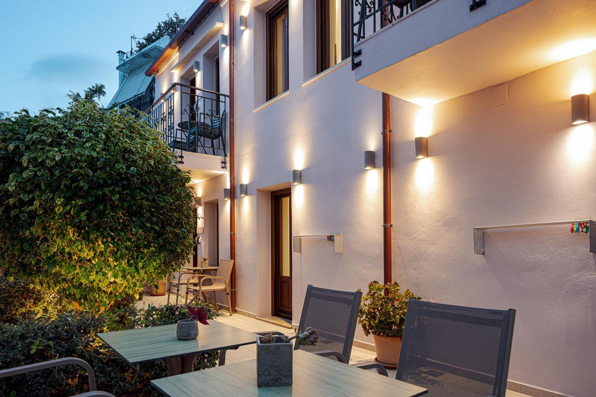 Philikon Luxury Suites Rethymno  Bagian luar foto