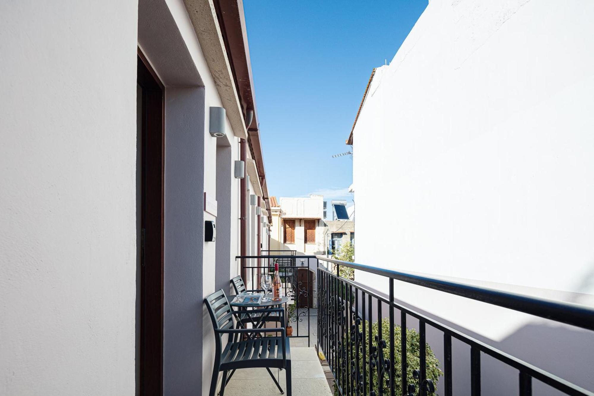 Philikon Luxury Suites Rethymno  Bagian luar foto