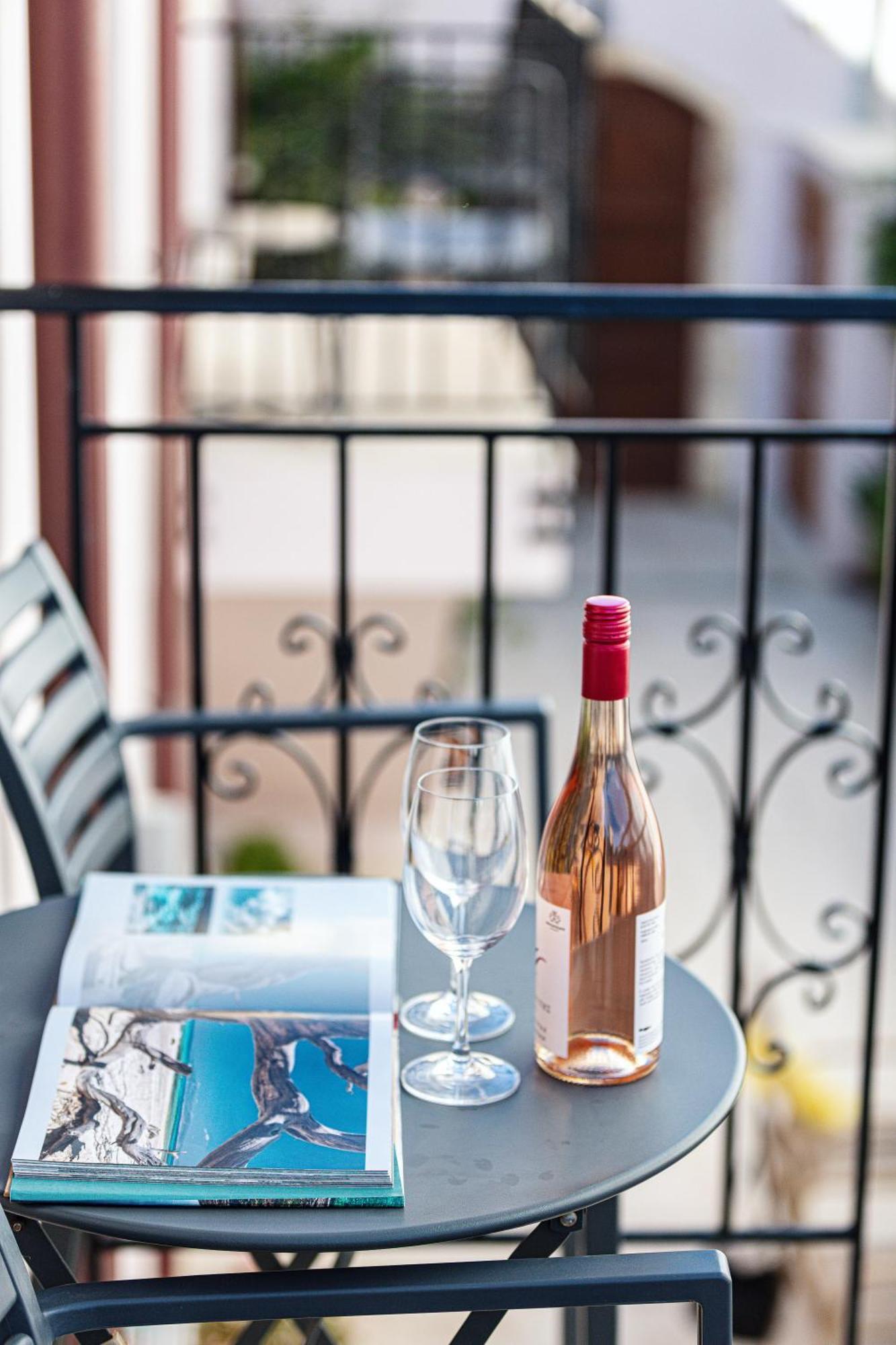Philikon Luxury Suites Rethymno  Bagian luar foto