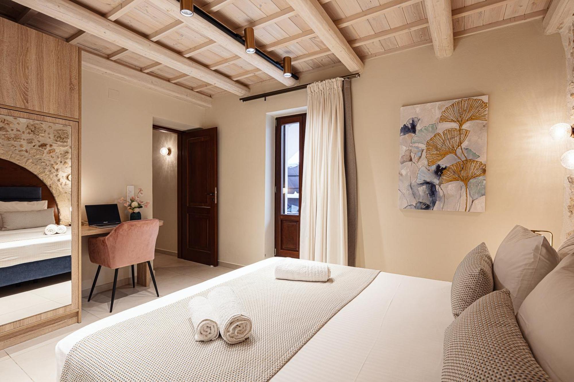 Philikon Luxury Suites Rethymno  Bagian luar foto