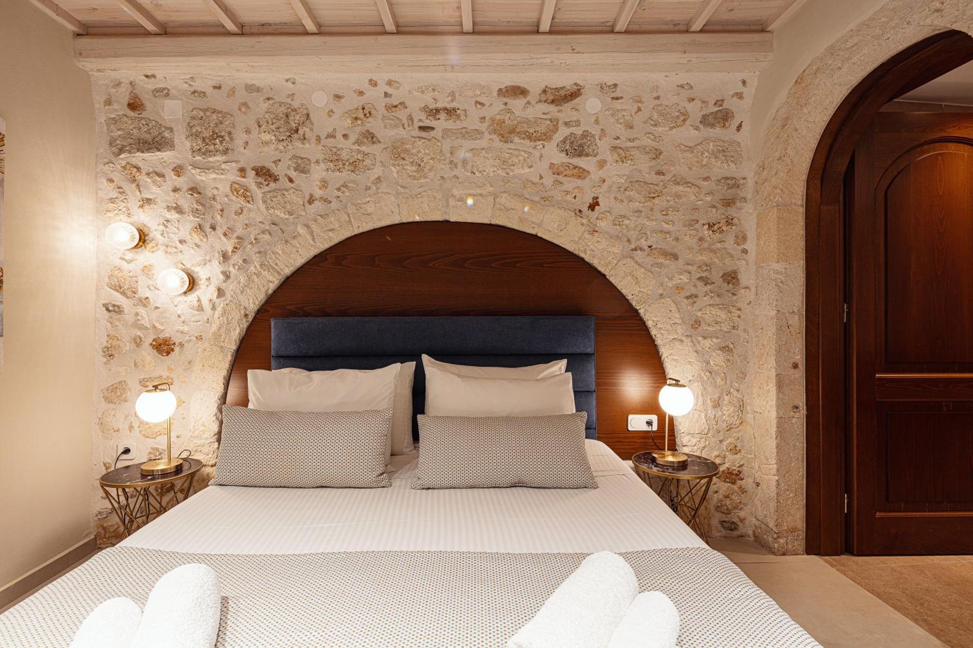 Philikon Luxury Suites Rethymno  Bagian luar foto