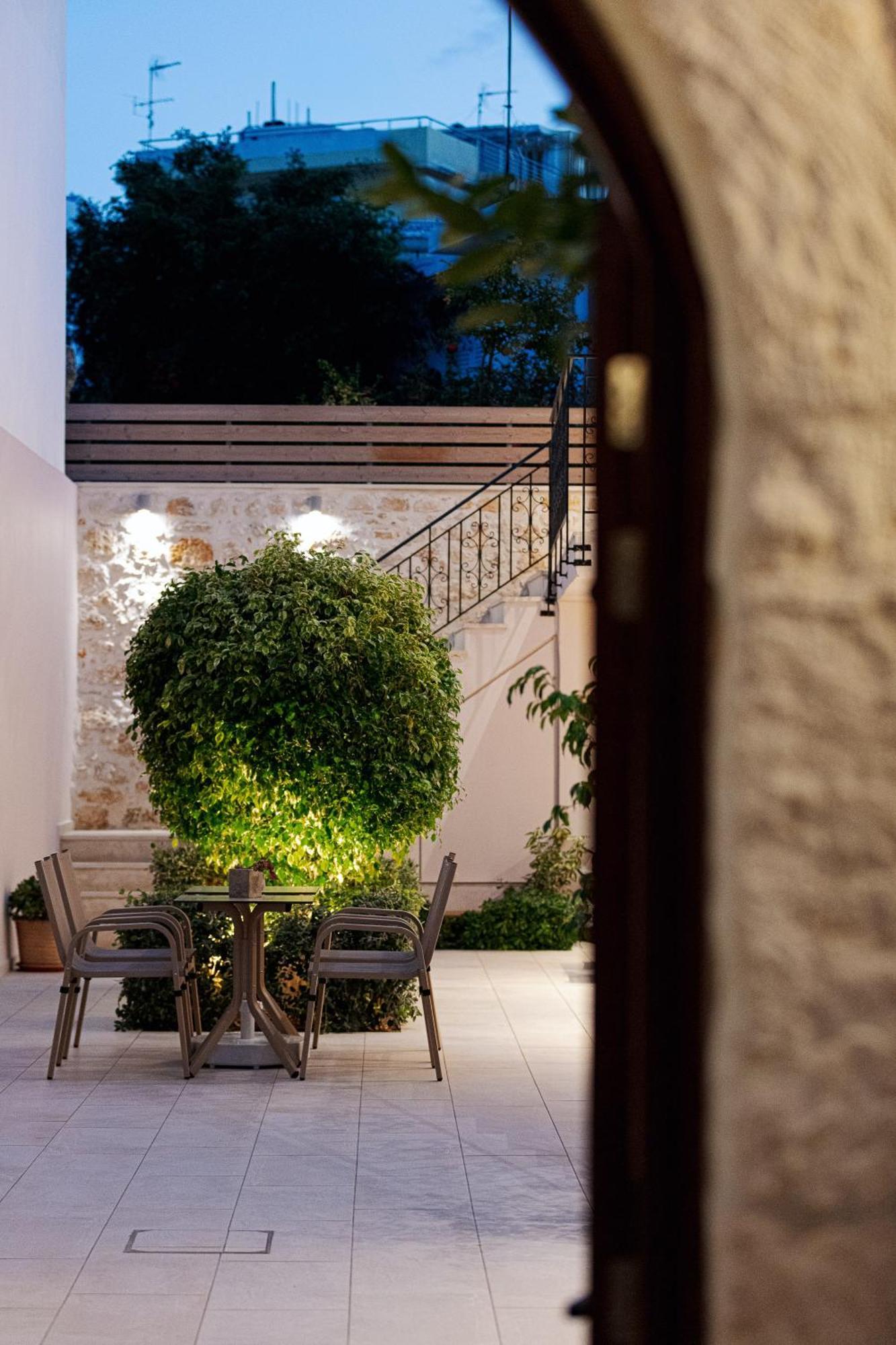 Philikon Luxury Suites Rethymno  Bagian luar foto